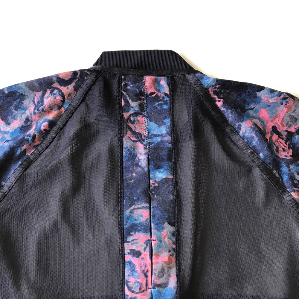 SOLD Lululemon If You're Lucky Jacket Floral - Picture 3 of 8